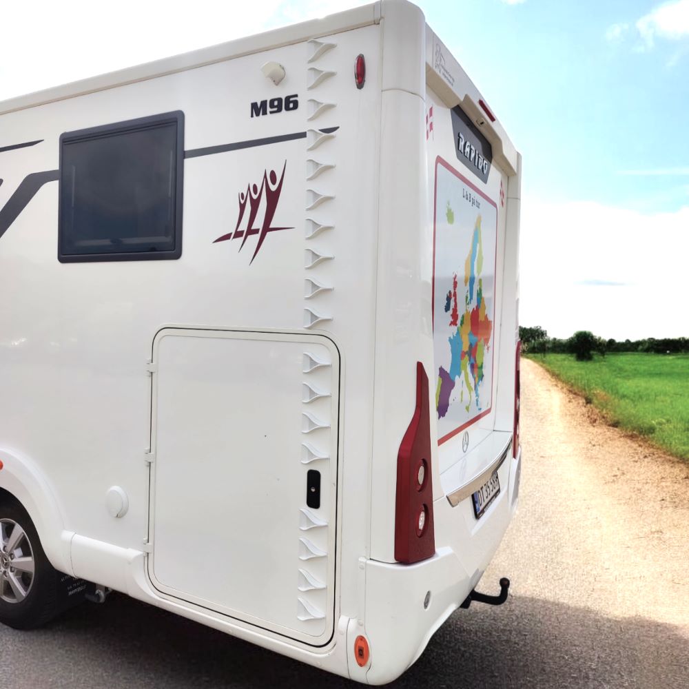 V Spoilers for motorhomes (Kit of 60 pcs.)