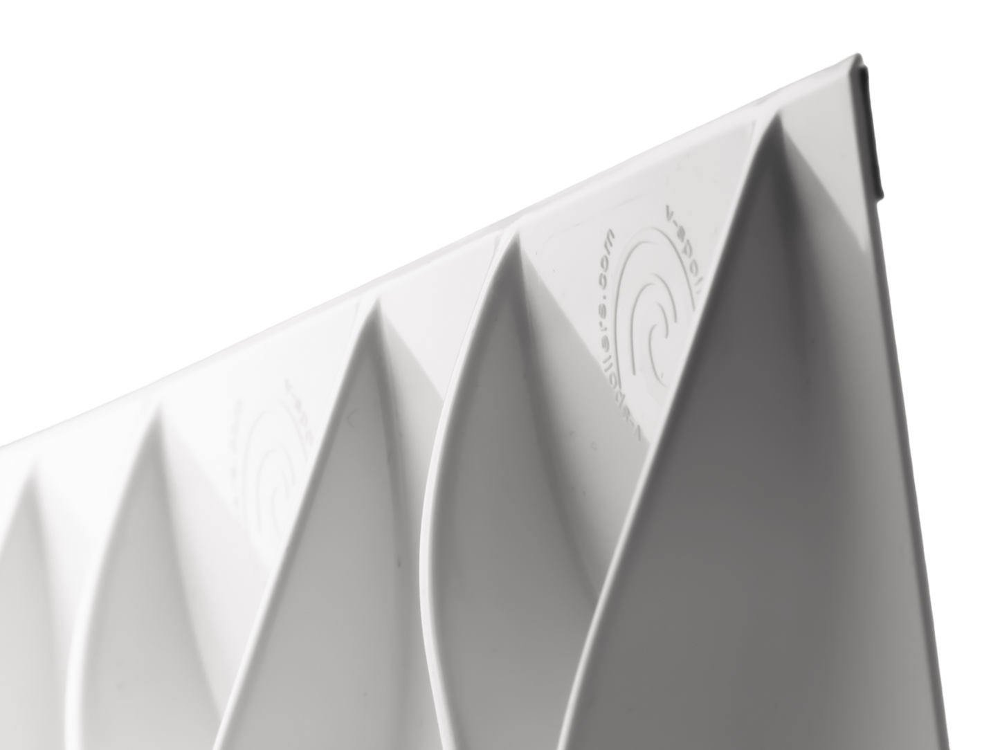 V Spoilers til SEMI trailer (Kit med 20 stk paneler.)